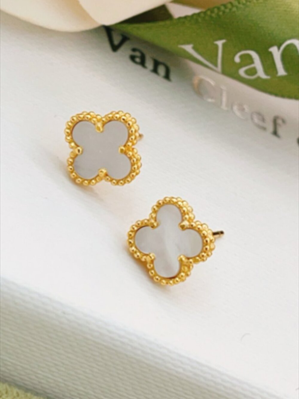 Van Cleef & Arpels earrings
